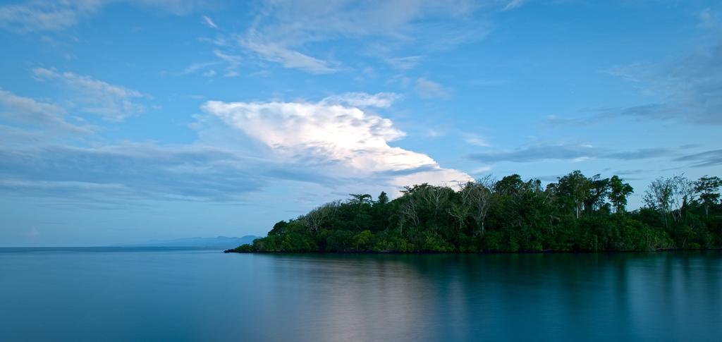 Lusia'S Lagoon Chalets Salelologa 外观 照片