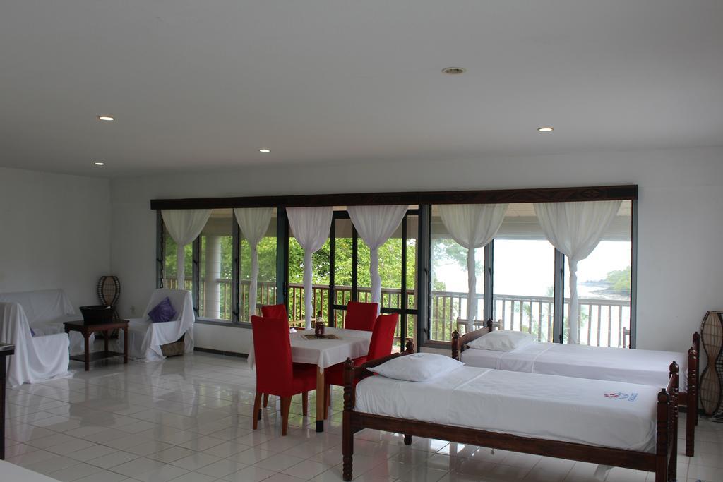 Lusia'S Lagoon Chalets Salelologa 外观 照片