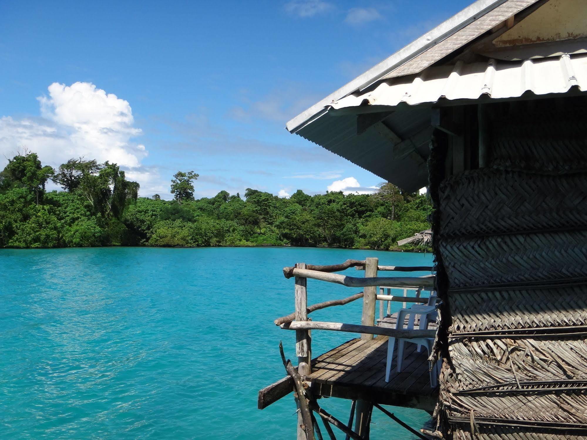 Lusia'S Lagoon Chalets Salelologa 外观 照片