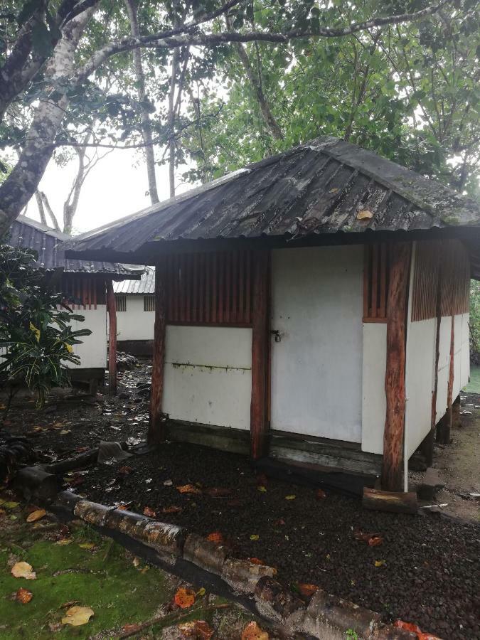 Lusia'S Lagoon Chalets Salelologa 外观 照片