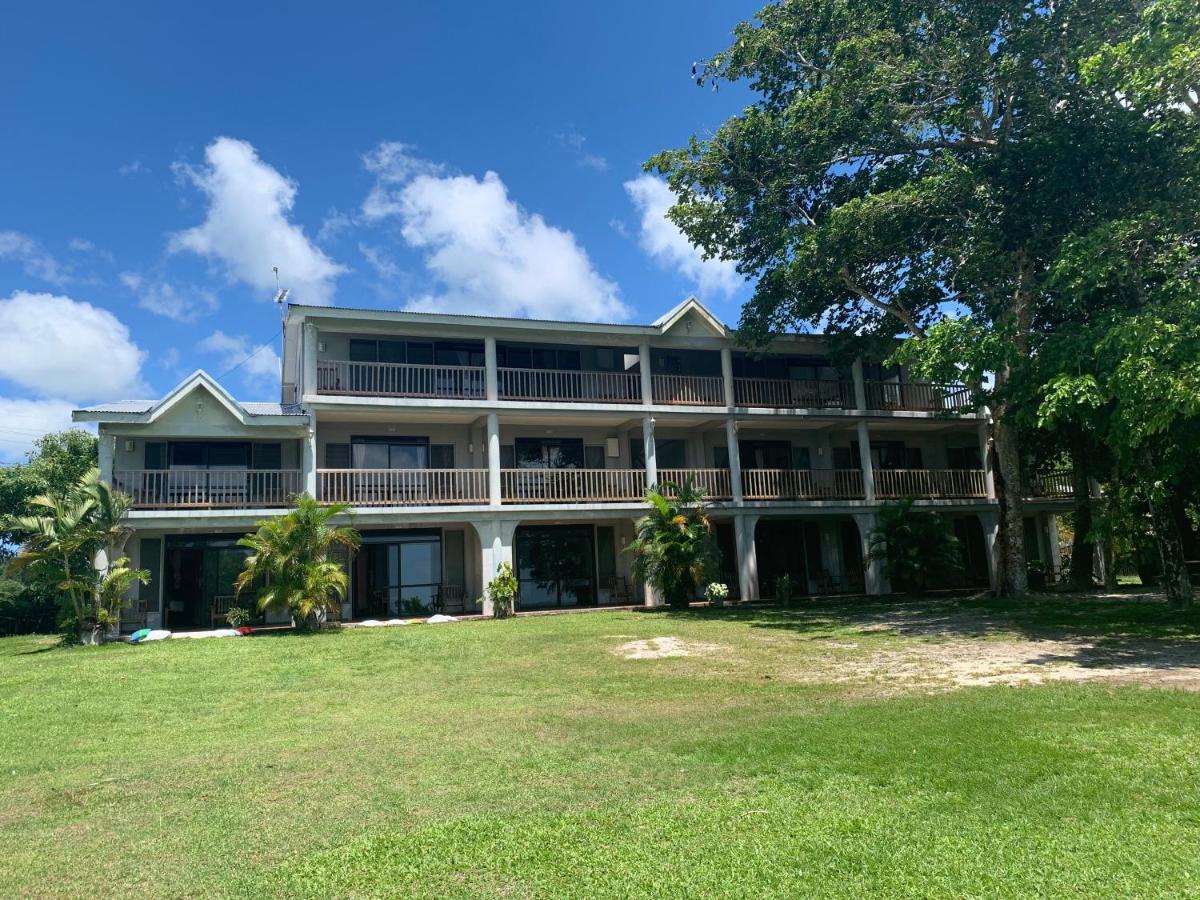 Lusia'S Lagoon Chalets Salelologa 外观 照片
