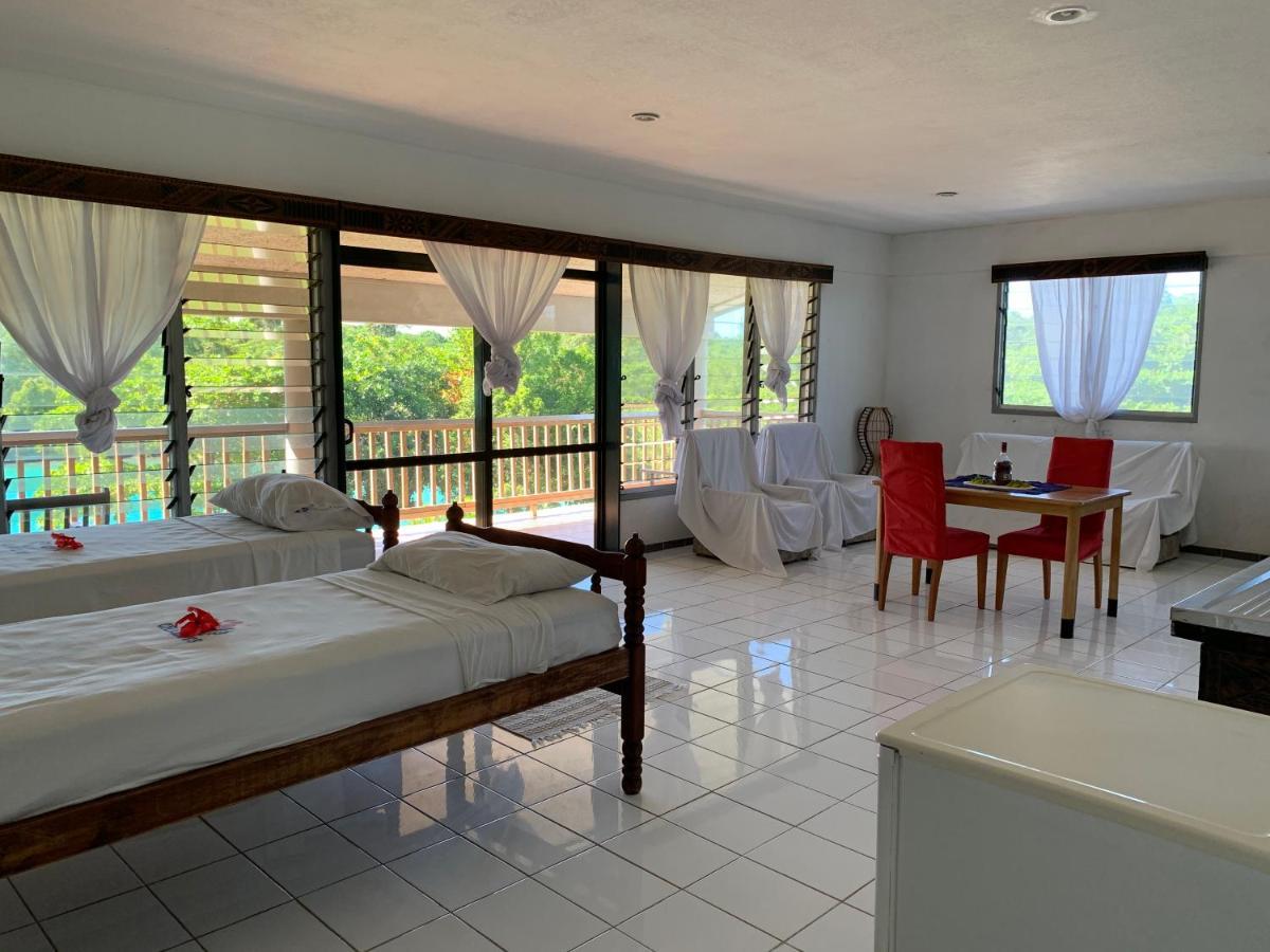 Lusia'S Lagoon Chalets Salelologa 外观 照片